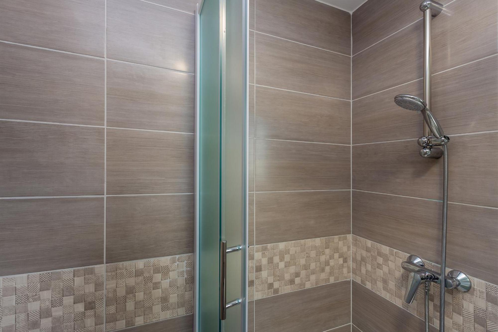 Tena Apartman Njivice