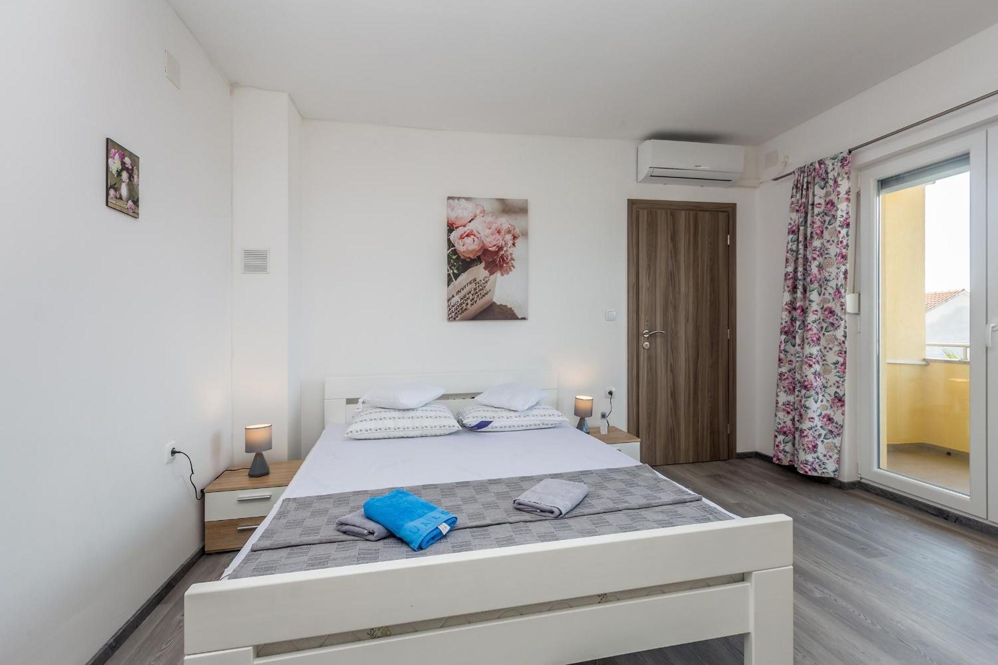 Tena Apartman